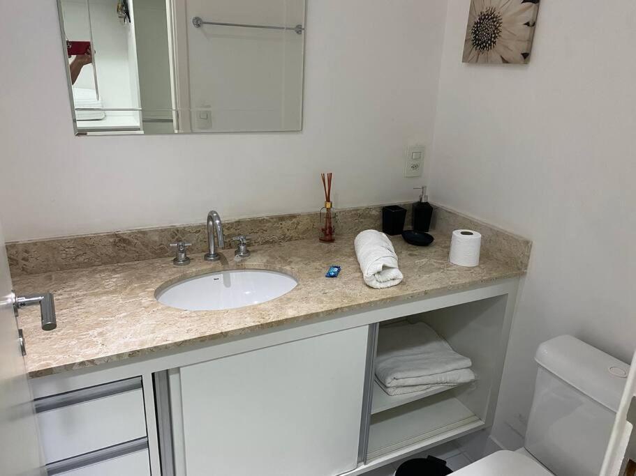 3045- Ao Lado Do Hosp Einstein Apartamento São Paulo